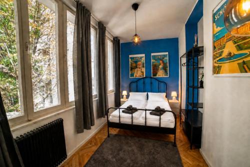 Your Stylish Vienna Stay Near Schonbrunn Palace 24-7 Check-in