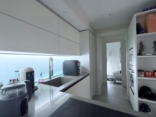 Jason Home con terrazzo e Metro Rogoredo 2 min