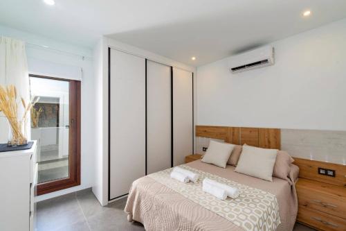 Villa Malvasia Timanfaya by Villa Plus