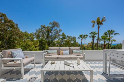 PENTHOUSE SEA VIEWS IN MARBELLA GOLDEN MILE, Puente Romano Area
