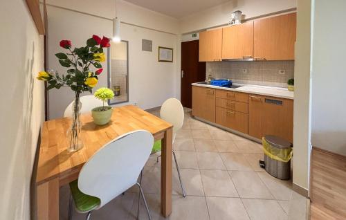 Awesome Apartment In Rab With Wifi