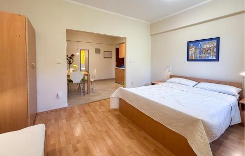 Awesome Apartment In Rab With Wifi