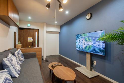 New! Direct to Namba! YT House Abeno 昭和町駅徒歩5分 レトロ街区 2LDK一戸建 最大8名