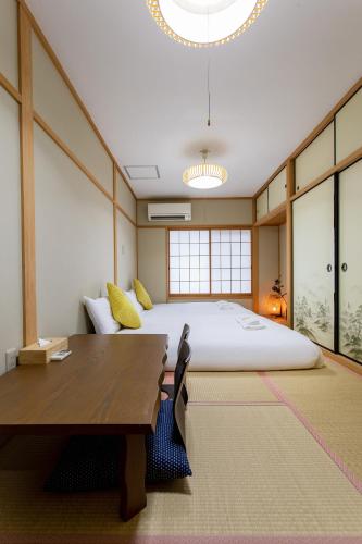 New! Direct to Namba! YT House Abeno 昭和町駅徒歩5分 レトロ街区 2LDK一戸建 最大8名