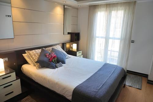 Apartamento Estación María Zambrano y Playa, Disfruta 90m2 junto al AVE con Jacuzzi y Parking Privados!