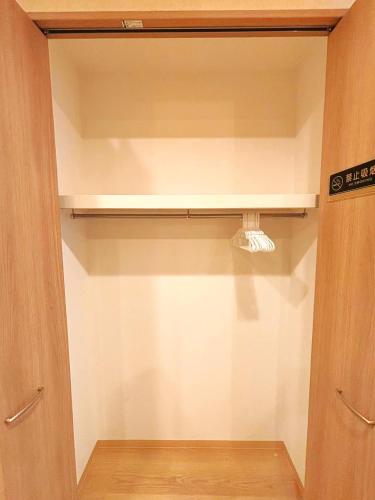 Koiwa 晴の家 101 , 6 minute walk from the subway , served by 2 lines , Convenient access to Akihabara, the airport, Asakusa, and Tokyo Skytree , up to 4 guests