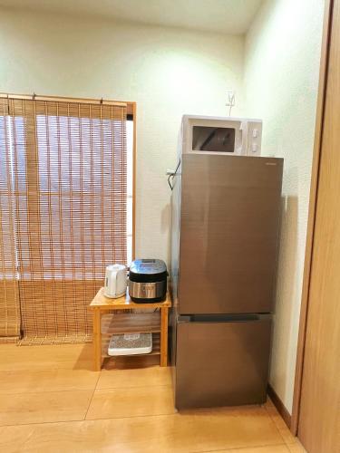 Koiwa 晴の家 201 , 6 minute walk from the subway, served by 2 lines , Convenient access to Akihabara, the airport, Asakusa, and Tokyo Skytree , up to 8 guests