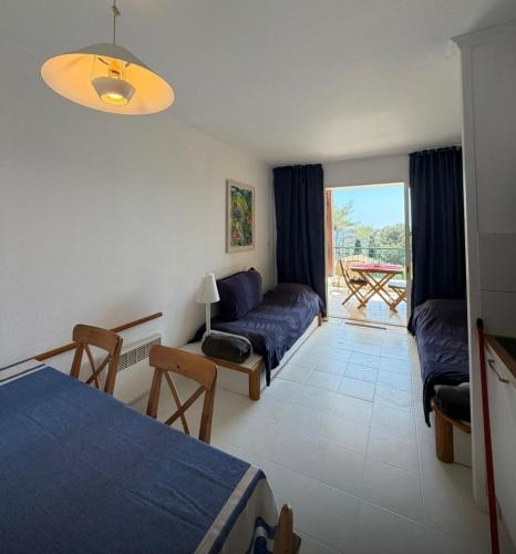 cap esterel village studio