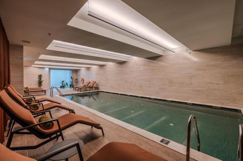Cenica Porto Hotel, Curio Collection By Hilton