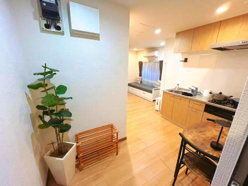 Koiwa 晴の家 301 , 6 minute walk from the subway, served by 2 lines , Convenient access to Akihabara, the airport, Asakusa, and Tokyo Skytree ,up to 4 guests