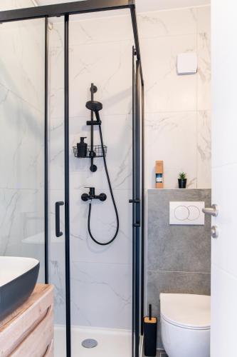 HighNoon Apartment - Fast Wi-Fi & Desk - Trnje, Zagreb