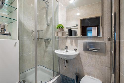 ModernTimes Apartment - Free Street Parking - Novi Zagreb