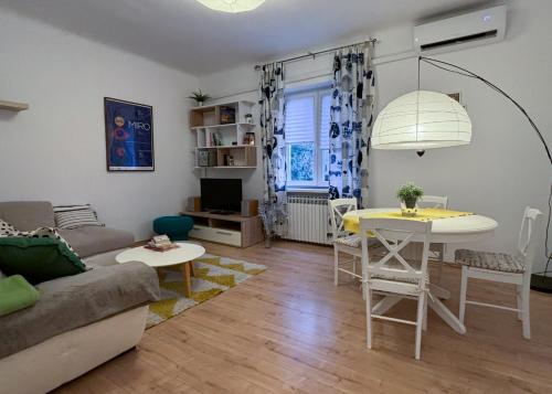 FirstLight Apartment - Free Street Parking - Maksimir, Zagreb