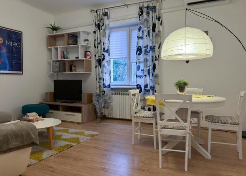 FirstLight Apartment - Free Street Parking - Maksimir, Zagreb