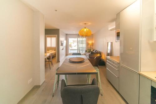 WELCS APARTAMENTO 462 EMP con una gran terraza