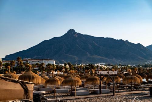 Los Naranjos Mar.