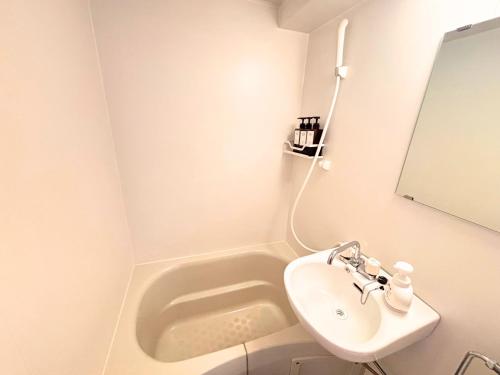 KANAMECHO HOUSE 3F - Double Bedroom 3sec to Station