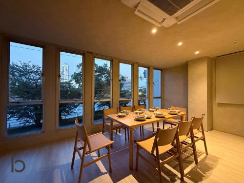 b hotel WAKO Kawamoto BLD
