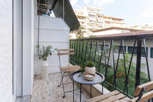 City Charm - Stylish 3BR