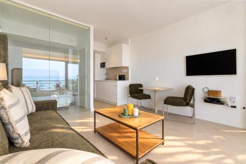 Casa Marena - Sea View, Sunny Terrace & Pool