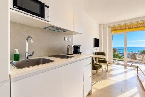 Casa Marena - Sea View, Sunny Terrace & Pool