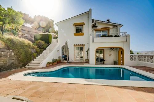 147-Rustic Villa, Private Pool, fantastic views