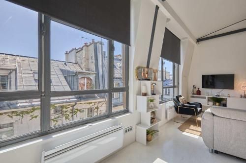 Duplex Center of Paris by Studio prestige