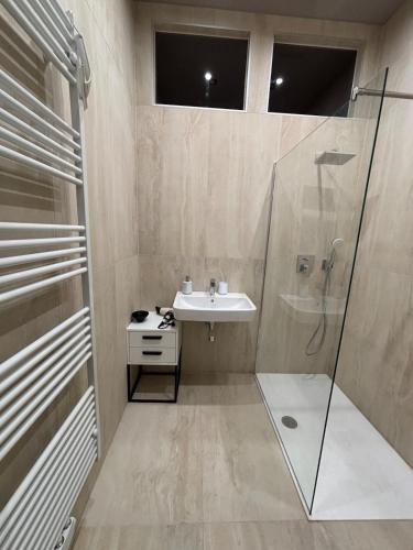 2 BDR - Apartment Jewel, near Schönbrunn Palace