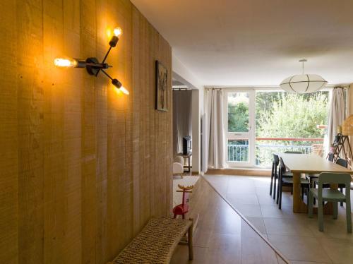 Résidence Le Vaugella - Situé aux Arcs 1800, au sein de la résidence Le Vaugella avec ascenseur, ce spacieux appartement traversant de 74 m² accueille j MAE-8123