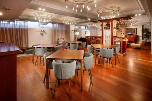 Apartaments-Hotel Hispanos 7 Suiza
