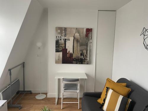 Bright and cozy studio 30mn from Avenue Niel