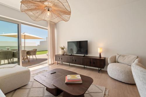 ISEA Estepona 3BR Apt. with Pool, Gym and Near Beach