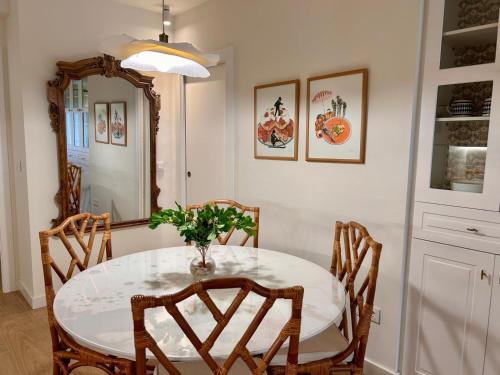 ChezmoiHomes Central Prime Apartment I FREE Parking