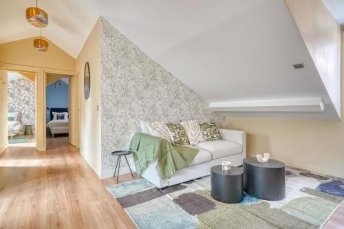 3 bedroom apartment at Commerce Paris 15 with AC for 6 Pers