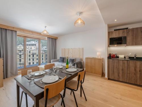 Cozy appartement au centre de Chamonix avec balcon - FR-1-343-274