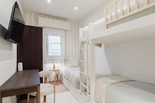 Barcelona Stadium Luxury Apartment