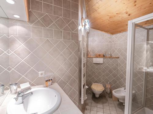Bel appartement duplex pour 8, proche pistes à Chamonix avec wifi et parking