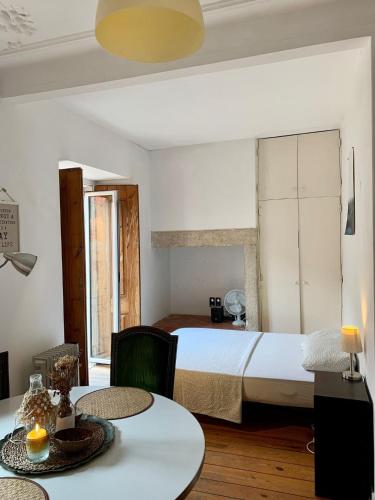 Studio for young couple in Bica