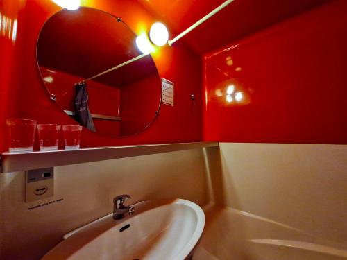 Studio 5 pers, skis aux pieds, près commerces, animaux admis, Arc 1800 - FR-1-411-243