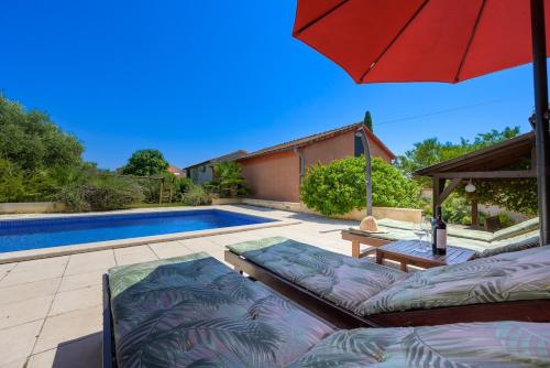 Eco friendly holiday home with pool in Pula