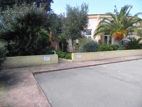 Κήπος έξω από το LE NEREIDI Hotel & Residence