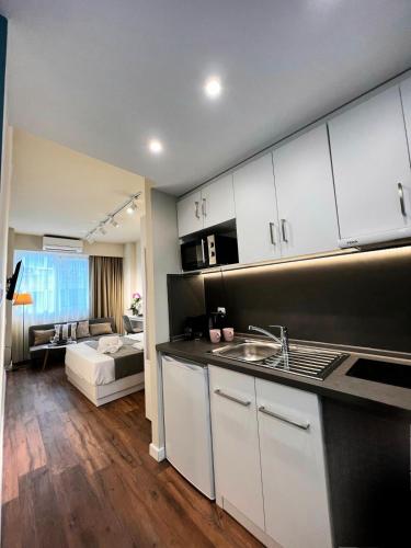 70 steps studio A, 50 meters from Dimokratias metro station
