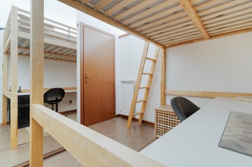 GuestHost - Cozy Apartment in Milan