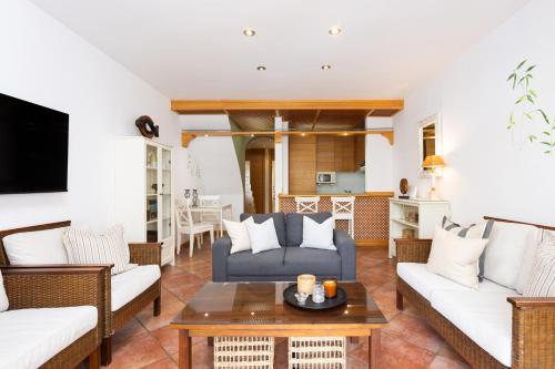 Cozy apartment, new decoration Paradise suites by Anne Adeje