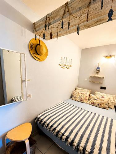 Studio rénové climatisé avec vue mer cap Esterel