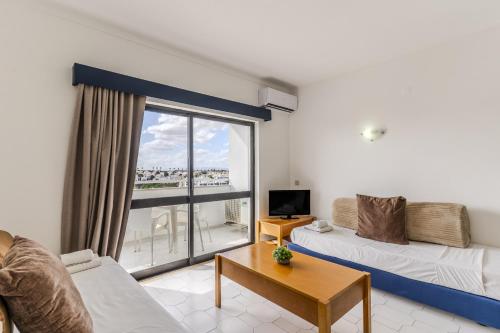 #425 Cozy Getaway in Albufeira W Shared Pools
