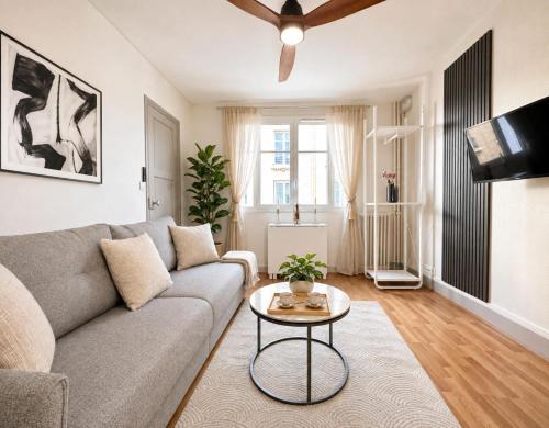 Porte de Versailles - Executive studio with lift