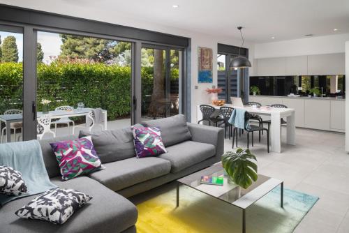 Villa Fasana-Apartment 3 by Vivi Rent