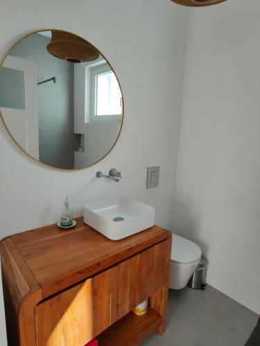 Lagos Roman Ruins - Central 2BR with Rooftop
