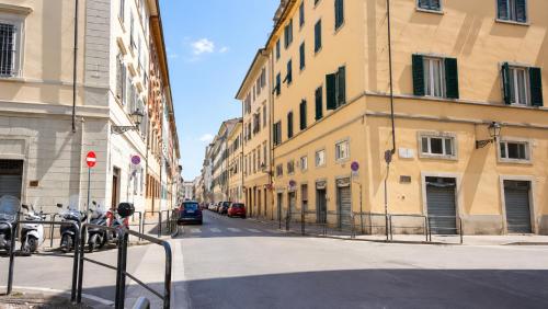 Montebello Central Apartment